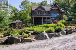 SANDFIELD 9 W9 - 3876 MUSKOKA RD 118 HIGHWAY W Muskoka Lakes (Medora), ON P0B 1J0