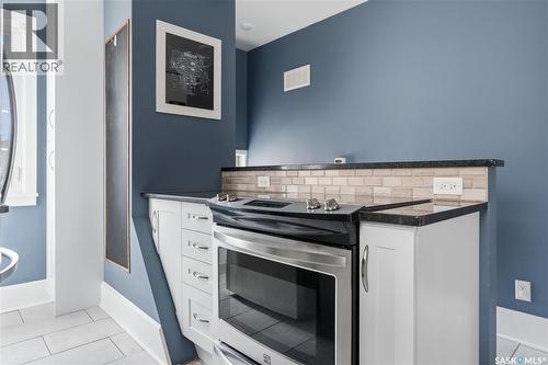 3625 Victoria Avenue, Regina, SK - Indoor