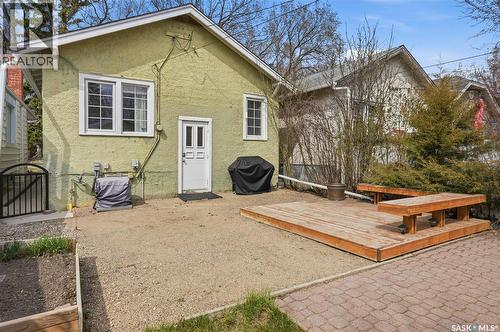 3625 Victoria Avenue, Regina, SK - Outdoor