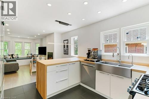 20 RAMORE Street  Cambridge, ON N1S 2P8