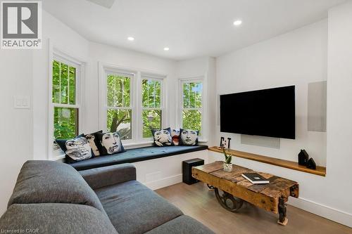 20 Ramore Street, Cambridge, ON - Indoor Photo Showing Other Room