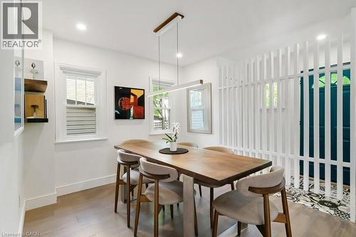 20 Ramore Street, Cambridge, ON - Indoor Photo Showing Dining Room