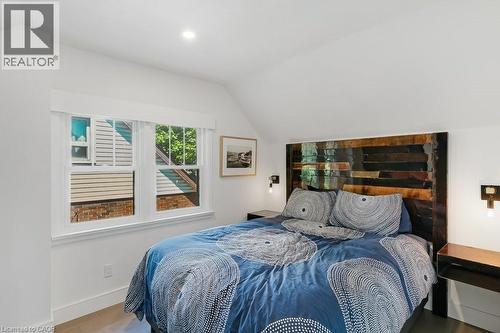 20 Ramore Street, Cambridge, ON - Indoor Photo Showing Bedroom