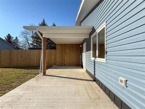 178 7Th Avenue W, Souris, MB - Outdoor With Exterior