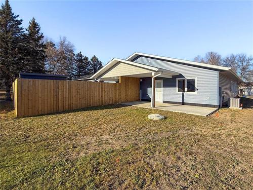 178 7Th Avenue W, Souris, MB - Outdoor