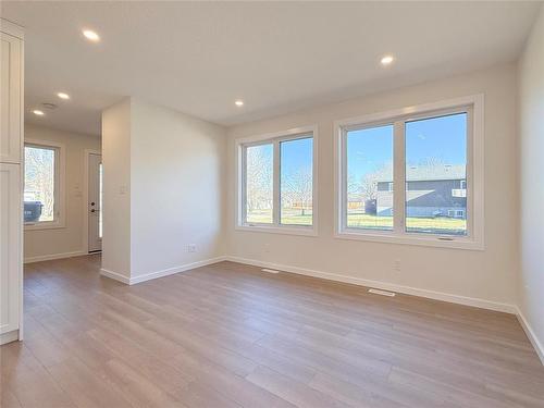 178 7Th Avenue W, Souris, MB - Indoor Photo Showing Other Room