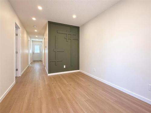 178 7Th Avenue W, Souris, MB - Indoor Photo Showing Other Room