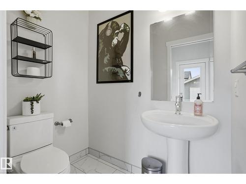 2116 159 St Sw, Edmonton, AB - Indoor Photo Showing Bathroom