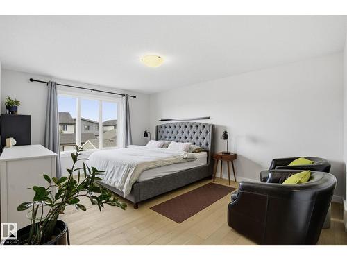 2116 159 St Sw, Edmonton, AB - Indoor Photo Showing Bedroom
