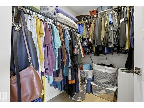 2116 159 St Sw, Edmonton, AB - Indoor With Storage