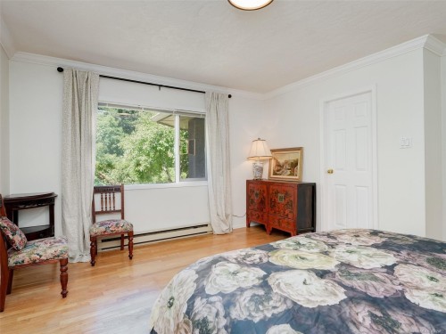 4860 Excelsior Rd, Saanich, BC 