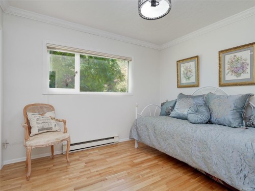 4860 Excelsior Rd, Saanich, BC 