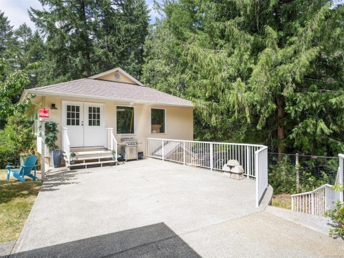 4860 Excelsior Rd, Saanich, BC 
