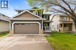 3633 Douglas Woods Heights SE  Calgary, AB T2Z 2G4