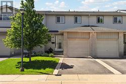 31 - 1675 UPPER GAGE AVENUE  Hamilton, ON L8W 3R8