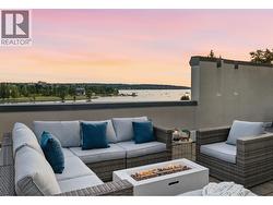 307 1311 BEACH AVENUE  Vancouver, BC V6E 1V6