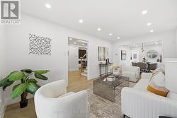 1332 QUINPOOL COURT  Mississauga, ON L5C 4J3