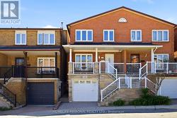122 BEAVER TERRACE Toronto, ON M6H 4G8