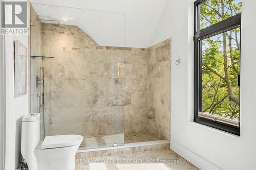 1435 Applewood Road, Mississauga, ON - Indoor Photo Showing Bathroom