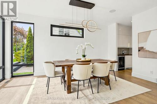 1435 Applewood Road, Mississauga, ON - Indoor Photo Showing Dining Room