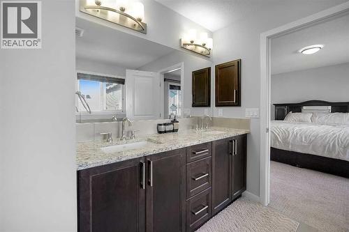 216 Carringvue Manor Nw, Calgary, AB 
