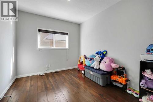216 Carringvue Manor Nw, Calgary, AB 