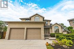 301 PARKWOOD CRESCENT  Hamilton, ON L8V 5B5
