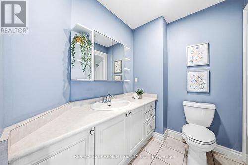 301 Parkwood Crescent, Hamilton, ON - Indoor Photo Showing Bathroom