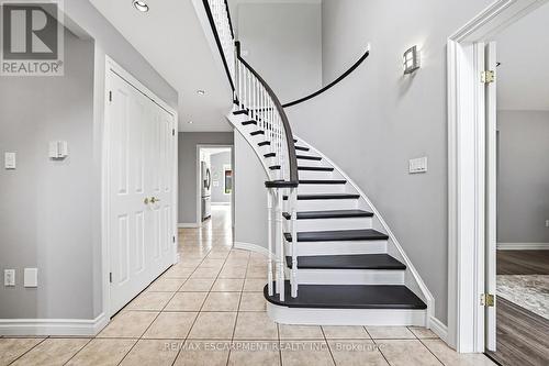 301 Parkwood Crescent, Hamilton, ON - Indoor Photo Showing Other Room