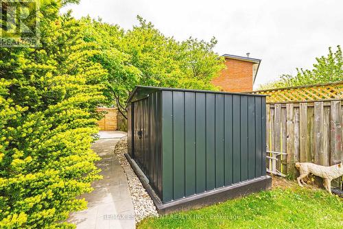 301 Parkwood Crescent, Hamilton, ON - Outdoor