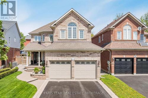 12 KENSINGTON TRAIL  Barrie, ON L4N 0K5