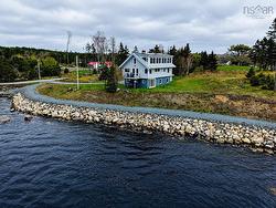 10380 hwy 7 Oyster Pond Oyster Pond, NS B0J 2L0