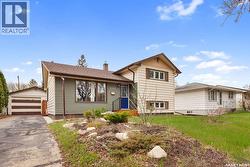 1309 N AVENUE S  Saskatoon, SK S7M 2R2