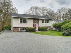23 Meadowview Drive  Bedford, NS B4A 2C3