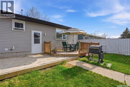 330 Devonshire Crescent, Saskatoon, SK 