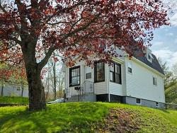 12 Yorke Street  Truro, NS B2N 2M9