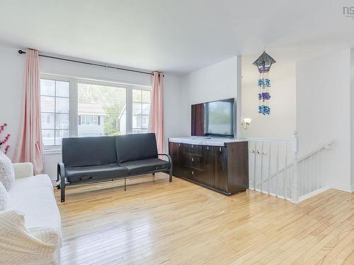 4 Fury Drive, Dartmouth, NS 