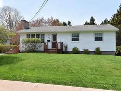 43 SPRUCE Drive  Salmon River, NS B2N 4X5