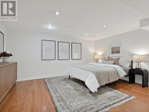 3845 Ridgepoint Way, Mississauga, ON - Indoor Photo Showing Bedroom