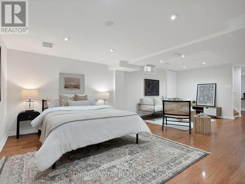 3845 Ridgepoint Way, Mississauga, ON - Indoor Photo Showing Bedroom