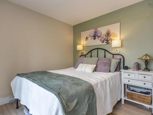 8 Alexander Avenue, Waterloo Lake, NS 