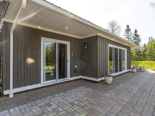 8 Alexander Avenue, Waterloo Lake, NS 