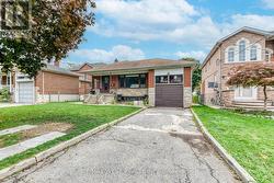 65 NORTH PARK DRIVE Toronto, ON M6L 1K4