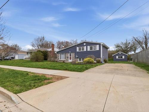 124 Gourok Avenue, Dartmouth, NS 