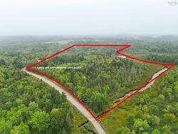 608 Waterloo Lake Road Waterloo, NS B4V 2W5