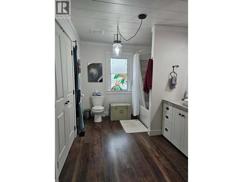 main bath - 270 Brash-Allen Road, Enderby, BC - Indoor