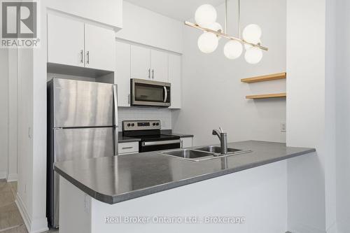 642 - 16 CONCORD PLACE  Grimsby (Grimsby Beach), ON L3M 0J1