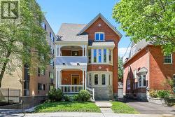 267 STEWART STREET N  Ottawa, ON K1N 6K3