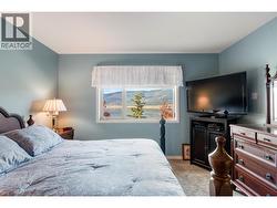Main Floor Master Bedroom - 