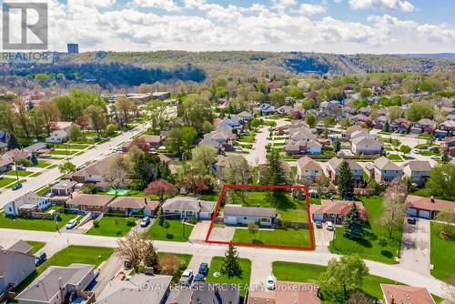 60 Valley Road, St. Catharines (Rykert/Vansickle), ON - Outdoor With View